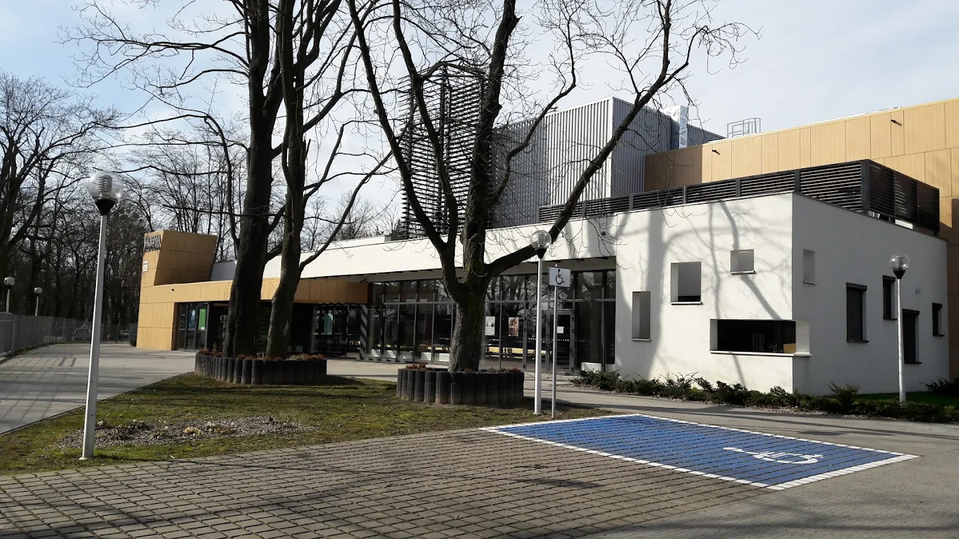 Zdjęcie: Szkoła Podstawowa nr 83 "Łejery" im. Emilii Waśniowskiej